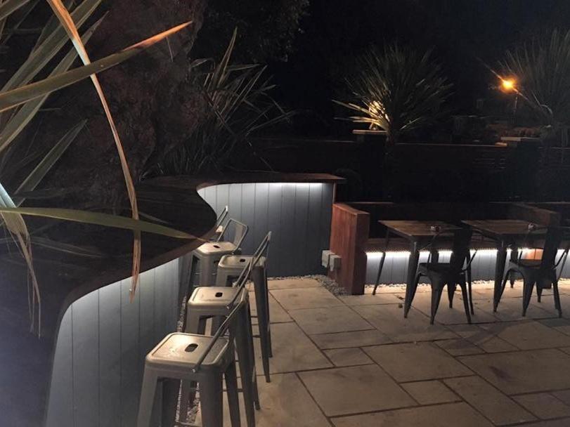 Oxgang Kitchen Bar & Rooms Grangemouth Bagian luar foto